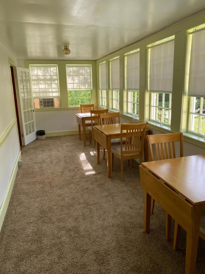 Colonel Spencer Inn Campton エクステリア 写真