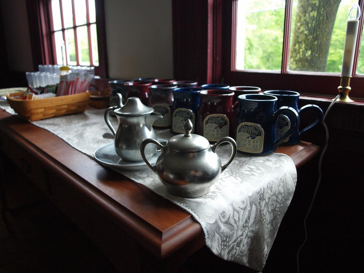Colonel Spencer Inn Campton エクステリア 写真